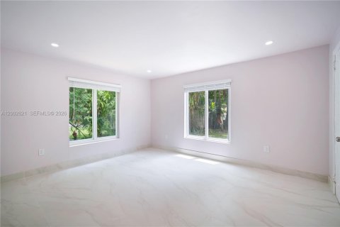 Снять в аренду виллу или дом в Холливуд, Флорида 2 спальни, 271.09м2, № 2066695 - фото 21