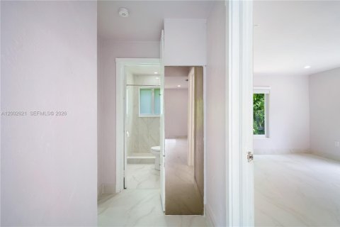 Снять в аренду виллу или дом в Холливуд, Флорида 2 спальни, 271.09м2, № 2066695 - фото 20