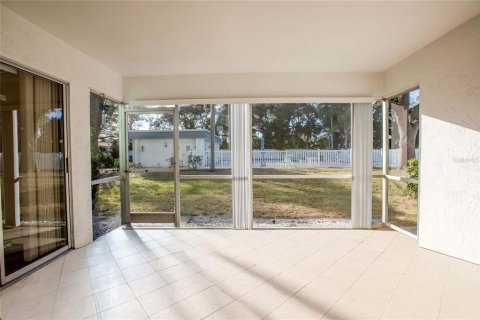 Condo in Sarasota, Florida, 2 bedrooms № 2201850 - photo 17