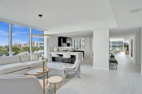 Condominio en alquiler en Fort Lauderdale, Florida, 3 dormitorios, 259.38 m2 № 2252927 - foto 19
