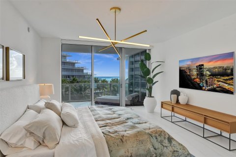 Condominio en alquiler en Fort Lauderdale, Florida, 3 dormitorios, 259.38 m2 № 2252927 - foto 22