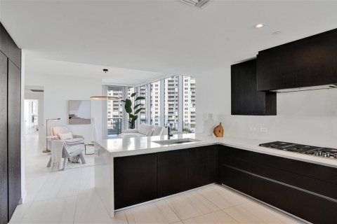 Condominio en alquiler en Fort Lauderdale, Florida, 3 dormitorios, 259.38 m2 № 2252927 - foto 14