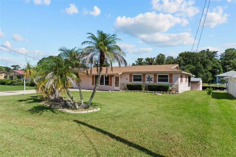 Casa en Astor, Florida 2 dormitorios, 117.06 m2 № 2356370