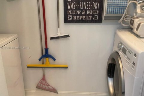 Купить кондоминиум в Авентура, Флорида 2 спальни, 102.38м2, № 2012112 - фото 13