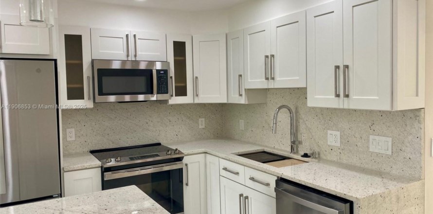 Condo in Deerfield Beach, Florida, 1 bedroom  № 1963287