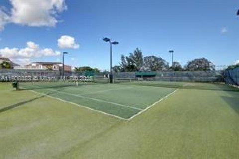 Condo in Deerfield Beach, Florida, 1 bedroom  № 1963287 - photo 17