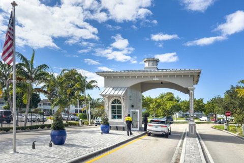 Condo in Deerfield Beach, Florida, 1 bedroom  № 1963287 - photo 23