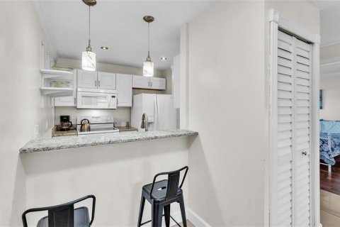 Condominio en alquiler en Winter Haven, Florida, 2 dormitorios, 78.04 m2 № 2111207 - foto 8