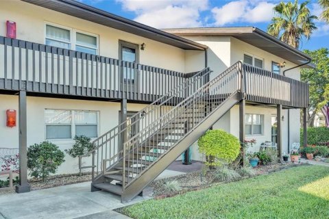 Condominio en Winter Haven, Florida, 2 dormitorios  № 2111207