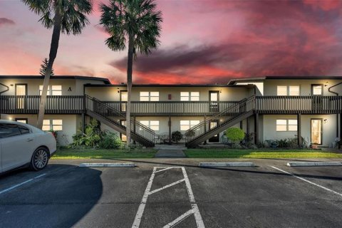 Condominio en alquiler en Winter Haven, Florida, 2 dormitorios, 78.04 m2 № 2111207 - foto 29