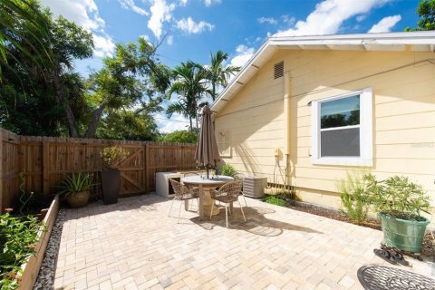 Casa en alquiler en Gulfport, Florida, 2 dormitorios, 74.32 m2 № 1907365 - foto 11