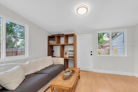 Casa en alquiler en Gulfport, Florida, 2 dormitorios, 74.32 m2 № 1907365 - foto 24