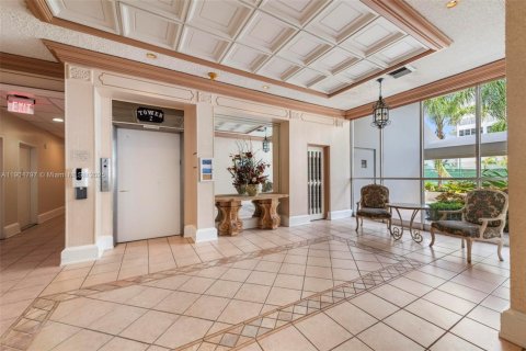 Copropriété à louer à Aventura, Floride: 1 chambre, 93.37 m2 № 1955859 - photo 5