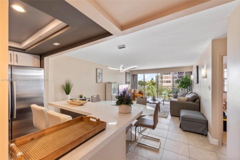 Copropriété à louer à Aventura, Floride: 1 chambre, 93.37 m2 № 1955859 - photo 7