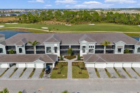 Condo à Venice, Floride, 2 chambres  № 2106956