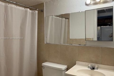 Condo in Coral Springs, Florida, 1 bedroom  № 2060255 - photo 8