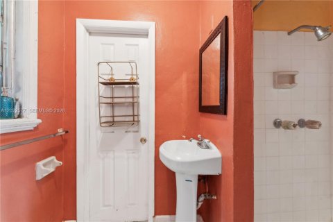 Casa en venta en Miami, Florida, 2 dormitorios, 109.81 m2 № 2257055 - foto 7