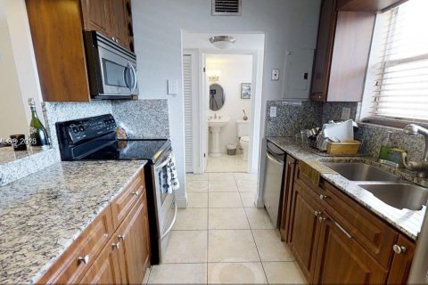Copropriété à louer à Miami Beach, Floride: 1 chambre, 74.32 m2 № 1784182 - photo 8