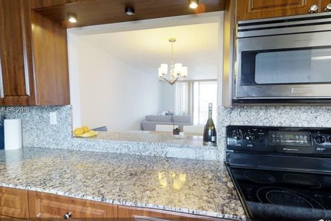 Copropriété à louer à Miami Beach, Floride: 1 chambre, 74.32 m2 № 1784182 - photo 11
