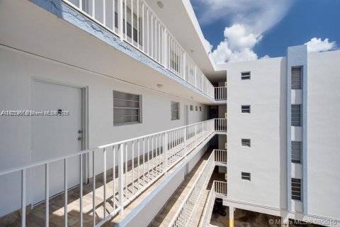 Copropriété à louer à Miami Beach, Floride: 1 chambre, 74.32 m2 № 1784182 - photo 19