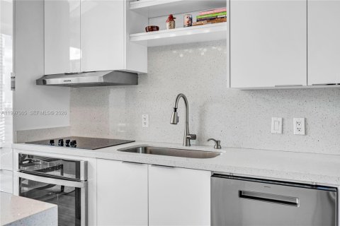 Купить кондоминиум в Майами, Флорида 1 спальня, 73.86м2, № 2090127 - фото 14