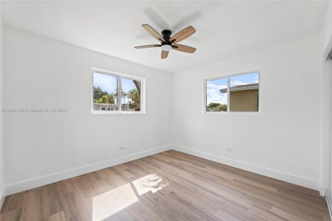 House in Pembroke Pines, Florida 3 bedrooms, 157.84 sq.m. № 1891298 - photo 22