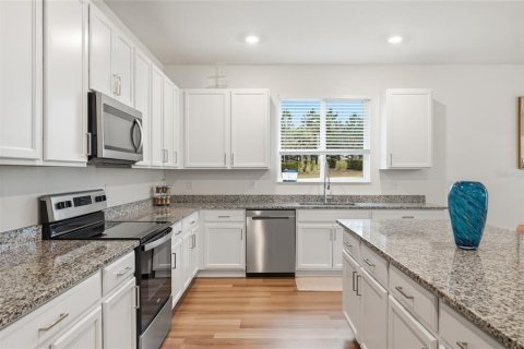 Villa ou maison à vendre à Minneola, Floride: 4 chambres, 216.83 m2 № 2345243 - photo 7