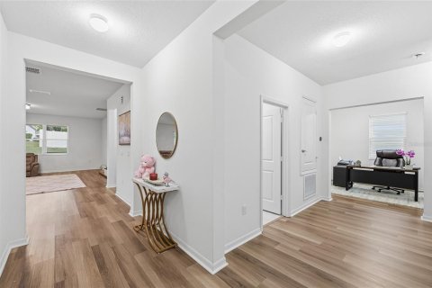 Villa ou maison à vendre à Minneola, Floride: 4 chambres, 216.83 m2 № 2345243 - photo 2