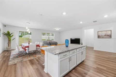 Villa ou maison à vendre à Minneola, Floride: 4 chambres, 216.83 m2 № 2345243 - photo 8