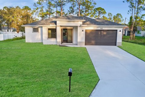 House in Lehigh Acres, Florida 3 bedrooms № 1756884 - photo 4