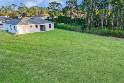 House in Lehigh Acres, Florida 3 bedrooms № 1756884 - photo 19