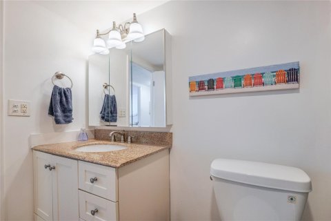 Condo in Lauderhill, Florida, 2 bedrooms  № 2086017 - photo 27