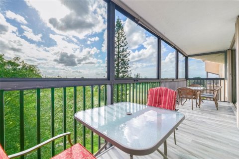 Condo in Lauderhill, Florida, 2 bedrooms  № 2086017 - photo 3