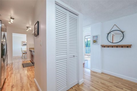 Condo in Lauderhill, Florida, 2 bedrooms  № 2086017 - photo 16