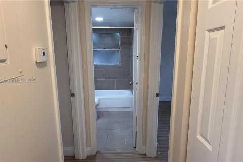 Copropriété à vendre à Coral Springs, Floride: 2 chambres, 71.35 m2 № 1874726 - photo 18