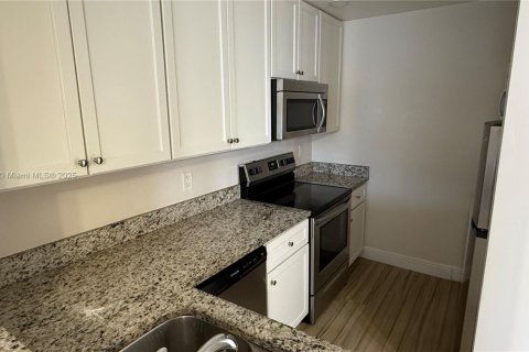 Copropriété à vendre à Coral Springs, Floride: 2 chambres, 71.35 m2 № 1874726 - photo 12