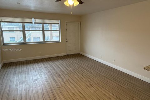 Copropriété à vendre à Coral Springs, Floride: 2 chambres, 71.35 m2 № 1874726 - photo 8