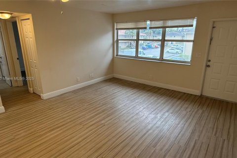 Copropriété à vendre à Coral Springs, Floride: 2 chambres, 71.35 m2 № 1874726 - photo 7