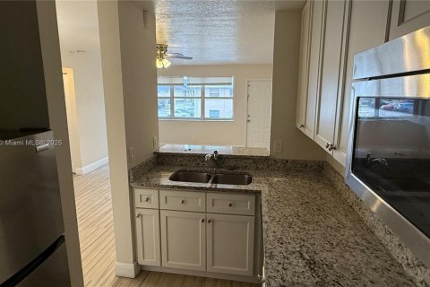 Copropriété à vendre à Coral Springs, Floride: 2 chambres, 71.35 m2 № 1874726 - photo 14