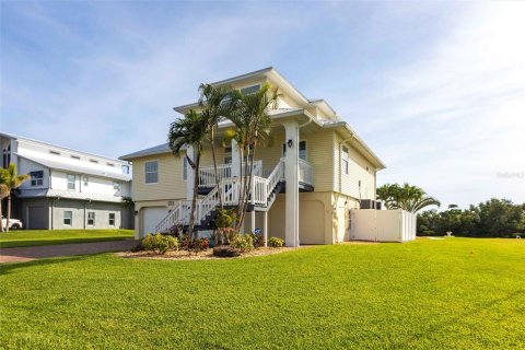 Casa en venta en Punta Gorda, Florida, 4 dormitorios, 240.43 m2 № 2416377 - foto 26
