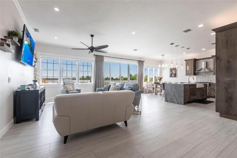 Casa en venta en Punta Gorda, Florida, 4 dormitorios, 240.43 m2 № 2416377 - foto 8