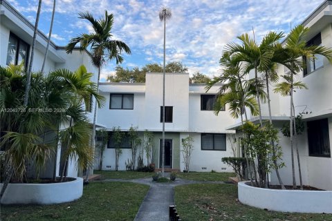 Appartement à Miami, Floride 1 chambre, 1515.61 m2 № 2272393
