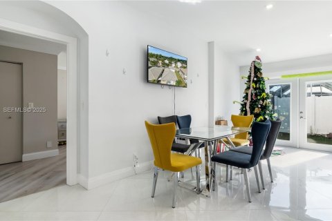 Villa ou maison à vendre à Lake Worth, Floride: 4 chambres, 214.14 m2 № 1987289 - photo 6