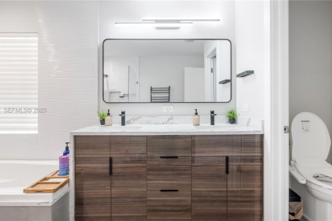 Villa ou maison à vendre à Lake Worth, Floride: 4 chambres, 214.14 m2 № 1987289 - photo 14