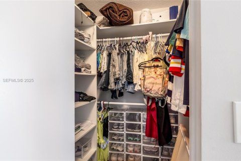 Villa ou maison à vendre à Lake Worth, Floride: 4 chambres, 214.14 m2 № 1987289 - photo 15