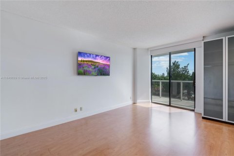 Condominio en venta en Aventura, Florida, 2 dormitorios, 130.06 m2 № 1830213 - foto 18