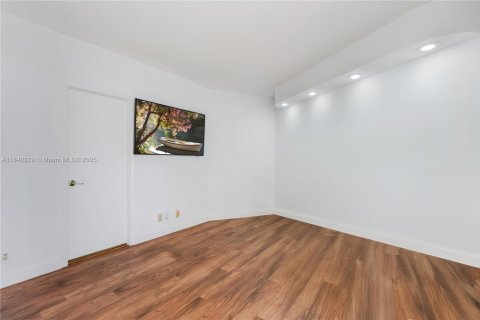 Condominio en venta en Aventura, Florida, 2 dormitorios, 130.06 m2 № 1830213 - foto 22