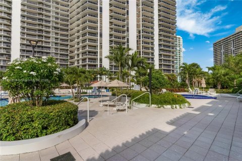Condominio en venta en Aventura, Florida, 2 dormitorios, 130.06 m2 № 1830213 - foto 30