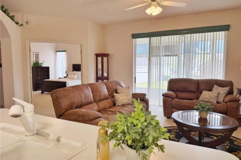 House in Clermont, Florida 2 bedrooms, 184.78 sq.m. № 2098744 - photo 18