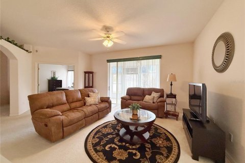 House in Clermont, Florida 2 bedrooms, 184.78 sq.m. № 2098744 - photo 2